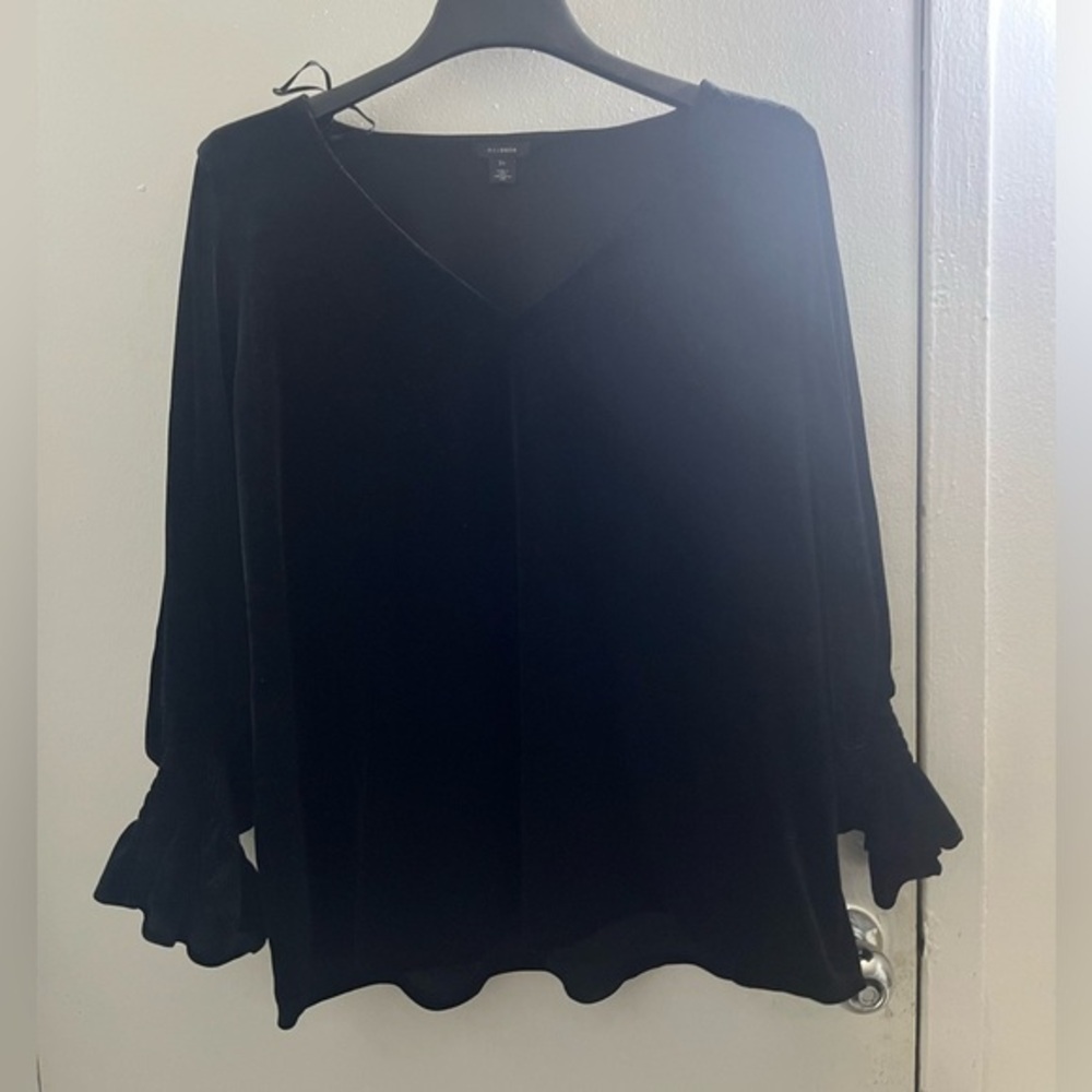 Halogen Black Ruffle Sleeve Blouse